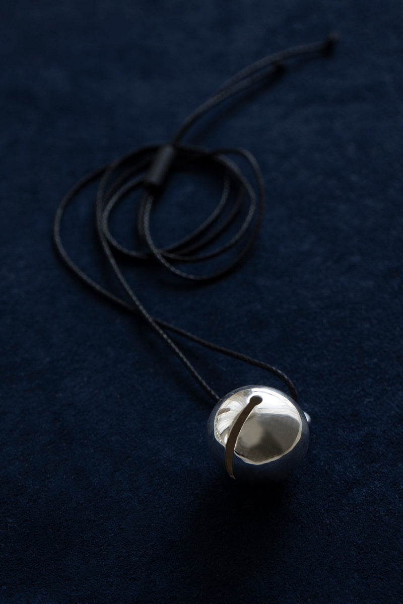 ANNIKA INEZ Bell pendant necklace Lrg /SV