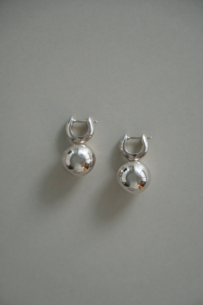 ANNIKAINEZ Pivot Sphere Hoop Pierced Earrings SML/SV