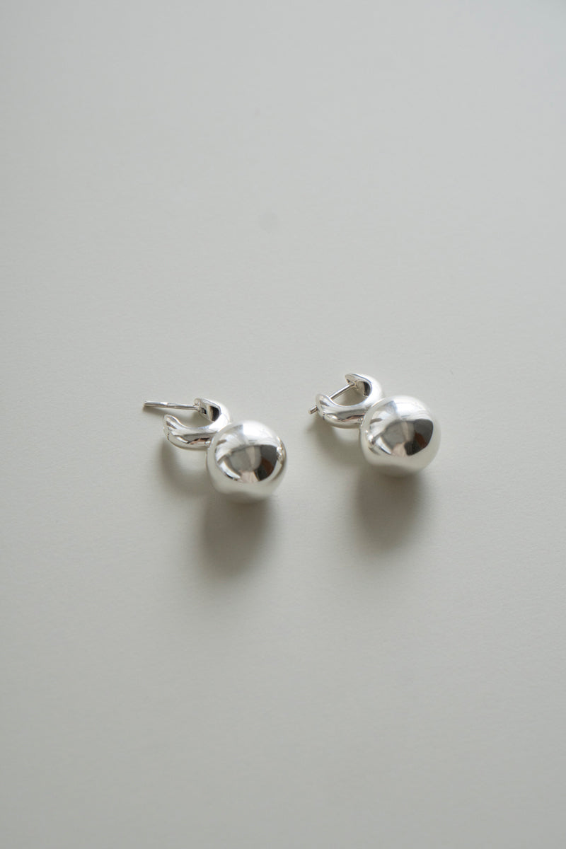 ANNIKA INEZ Pivot Sphere Hoop pierced earrings Sml /SV