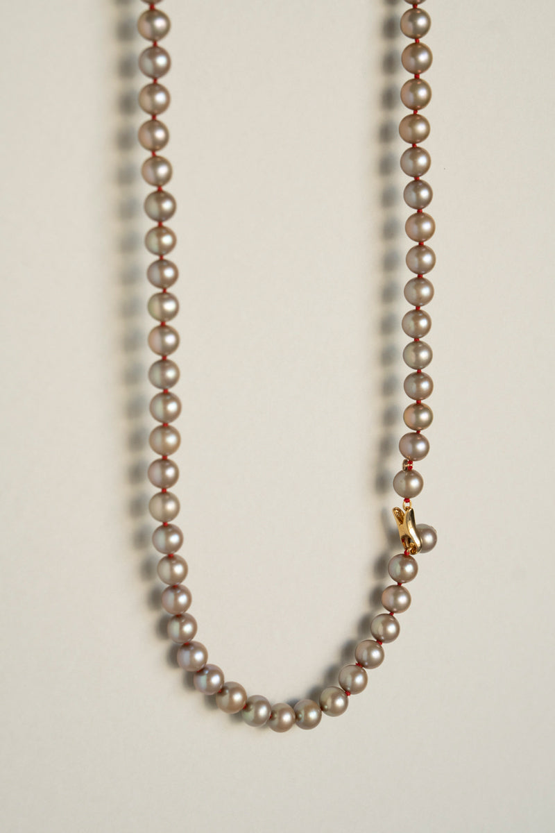 bohem Fresh Pearl Middle Long Necklace Red