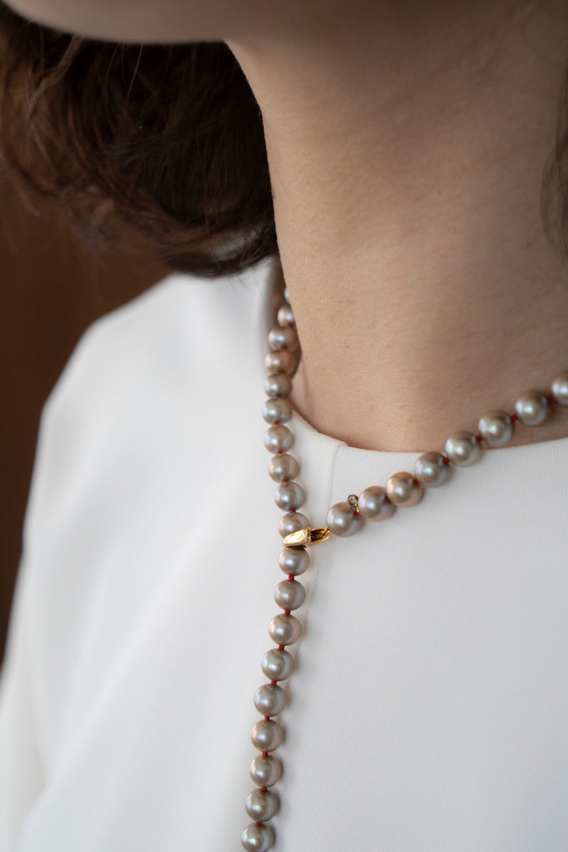 bohem Fresh Pearl Middle Long Necklace Red