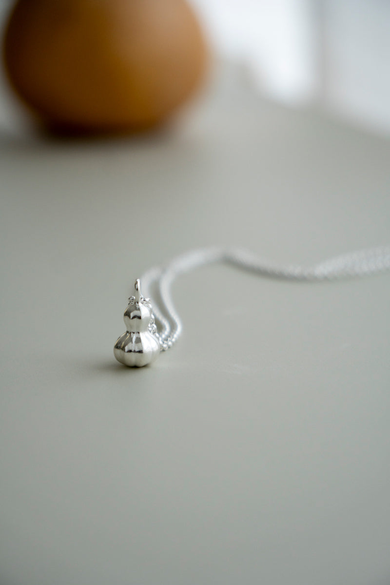 IDAMARI Butternuts Necklace /Silver