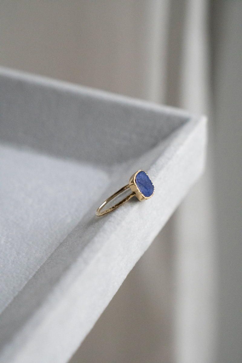 LiniE BORDERLESS PINKY RING AIR lapis lazuli /K18