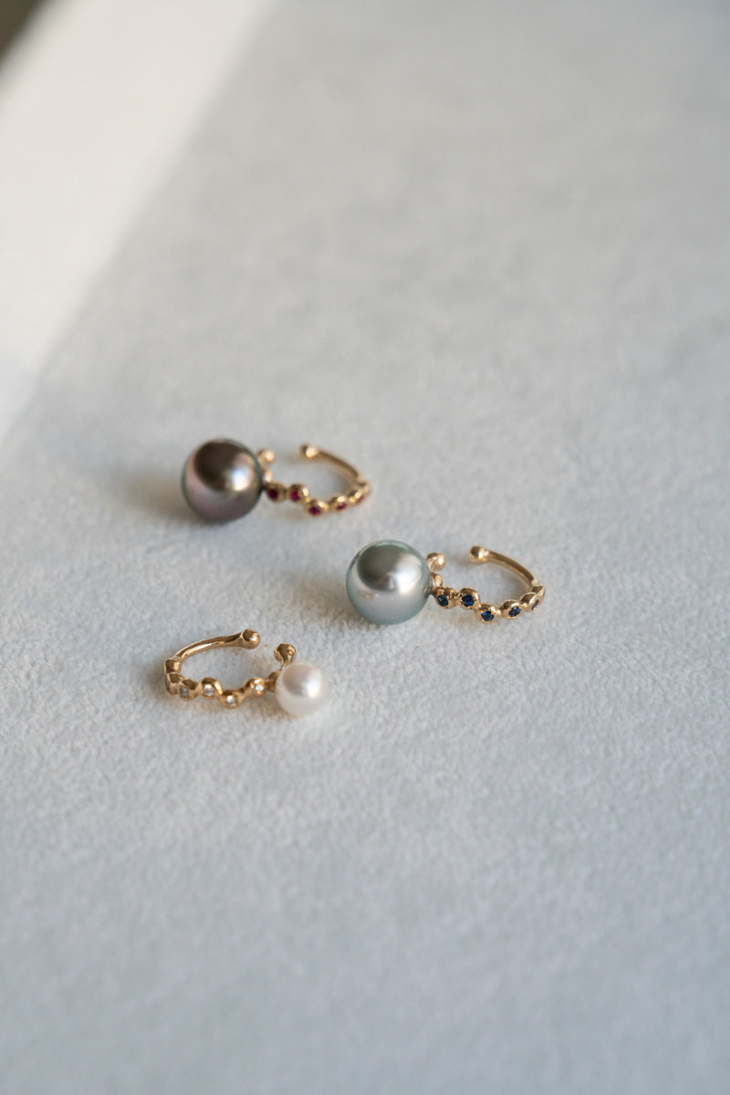 MINIMUMNUTS South sea pearl cup blue sapphire ear cuff /K10