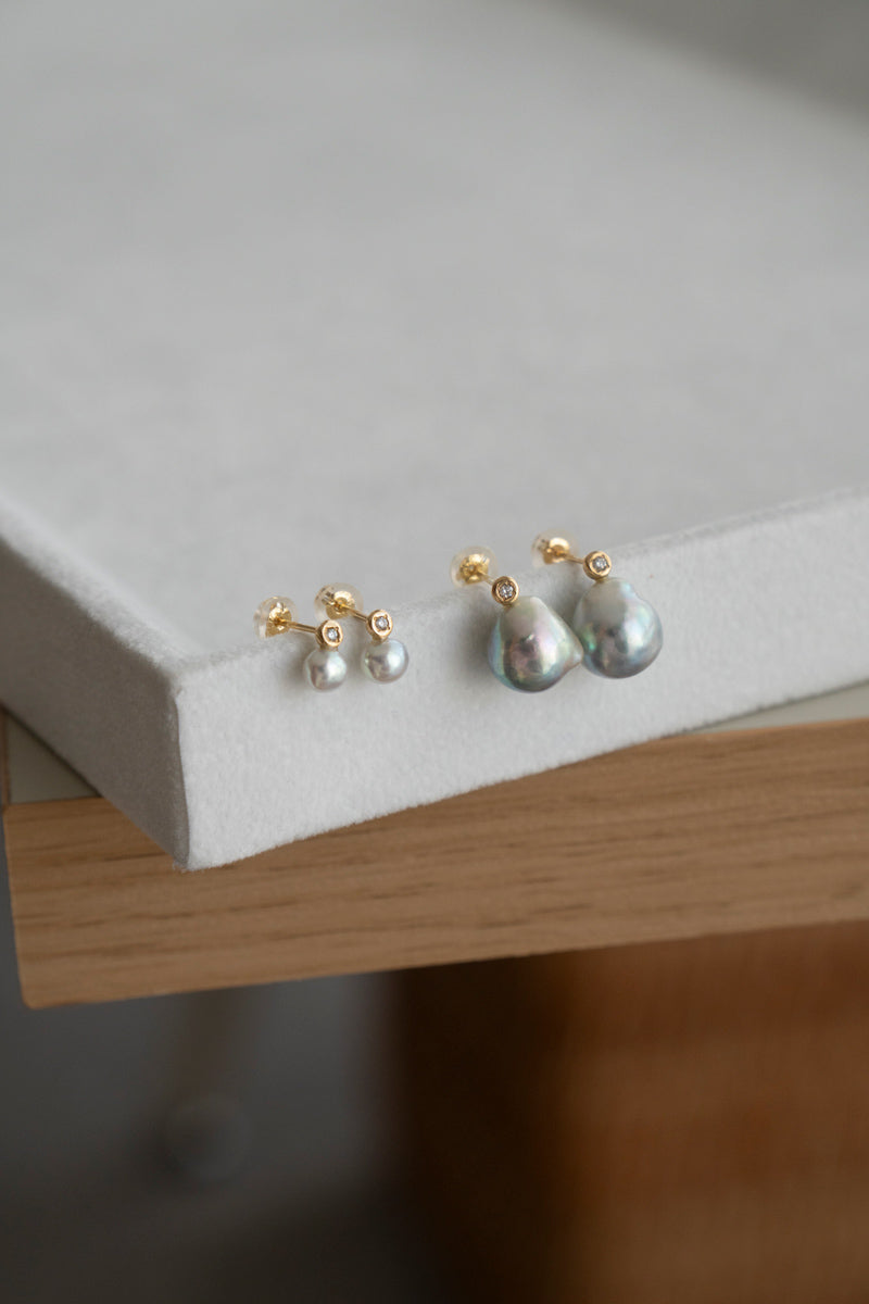 MINIMUMNUTS AKOYA baroque pearl pair mini pierce /K18