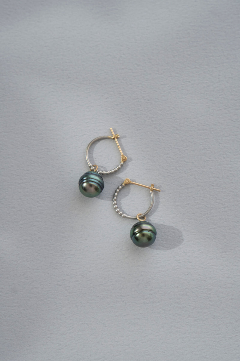 MINIMUMNUTS Black-Lip Baroque Pearl Hoop Pair Pierce /PT900*K18