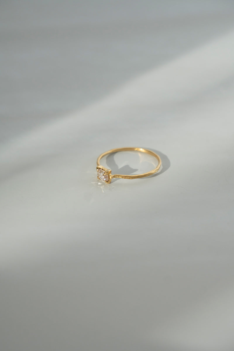 MONAKA jewellery Prong diamond ring /K18