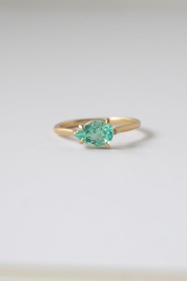 MONAKA jewellery Prong Emerald Ring /K18