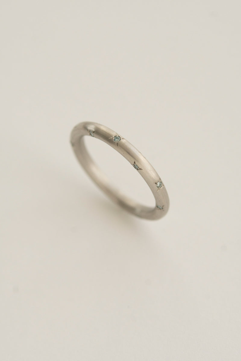 MONAKA jewellery en-LD Blue Diamond Eternity Ring /PT900