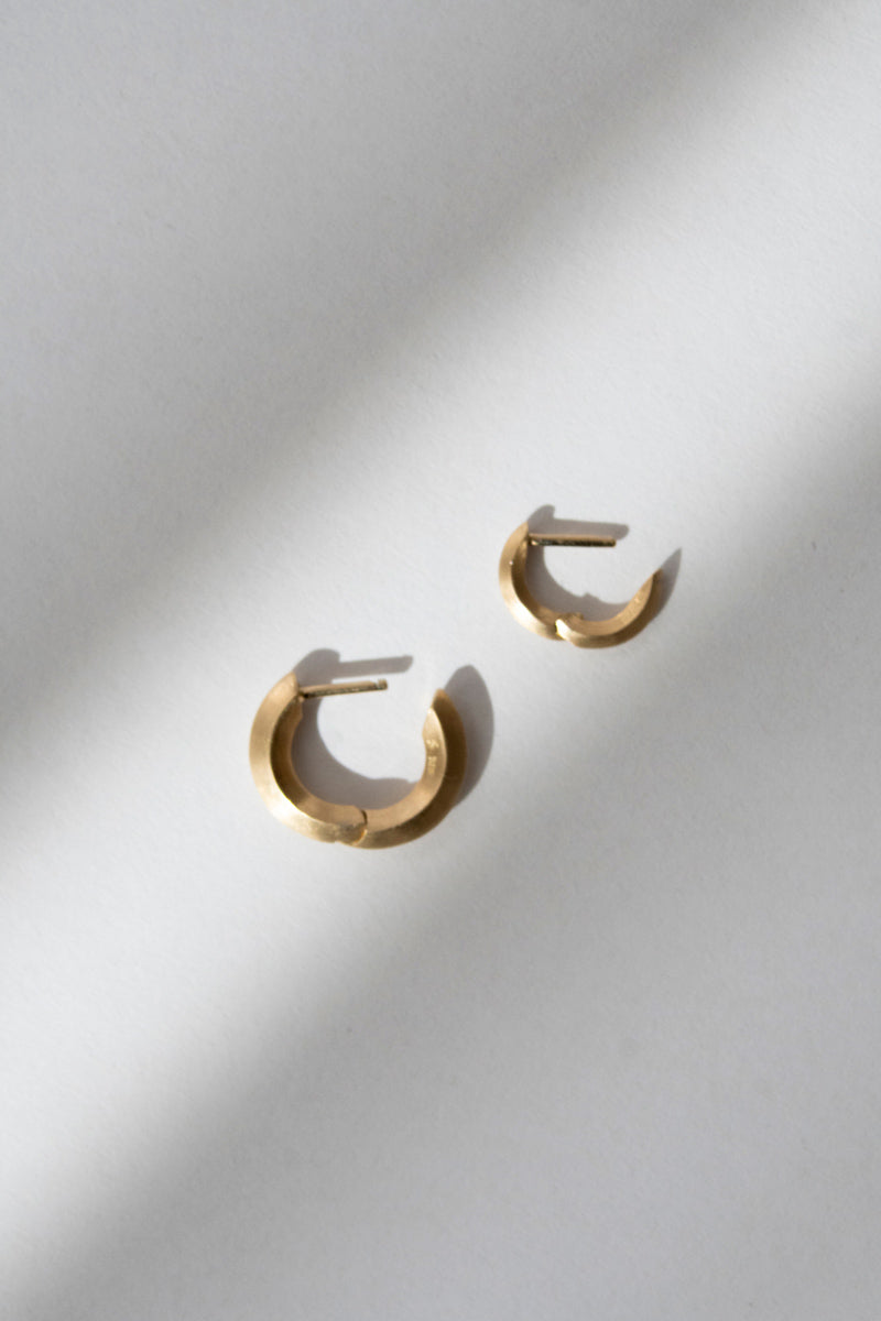 simmon Seta Half Round Pierced earring /K18