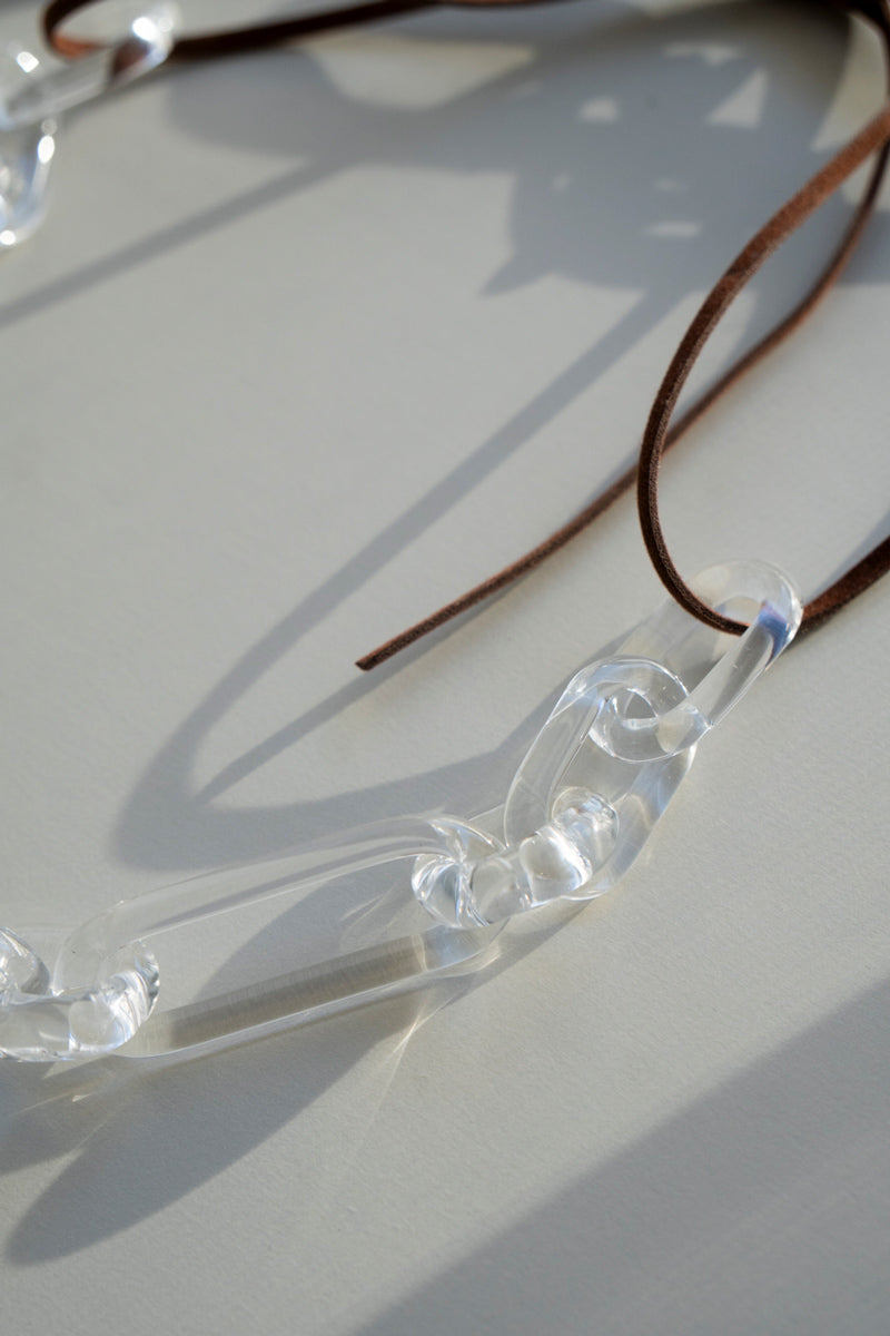 YAGA Glass chain ribbon necklace Clear