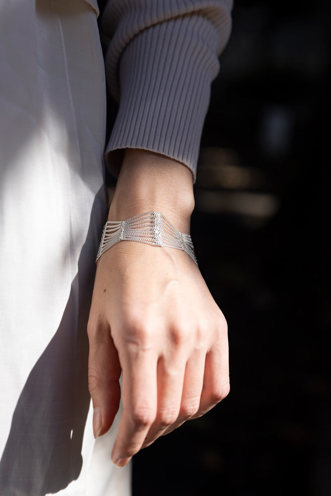 hannah keefe bellows bracelet /Silver