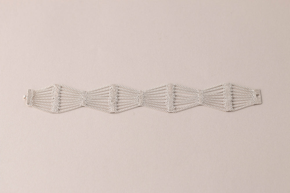 hannah keefe bellows bracelet /Silver