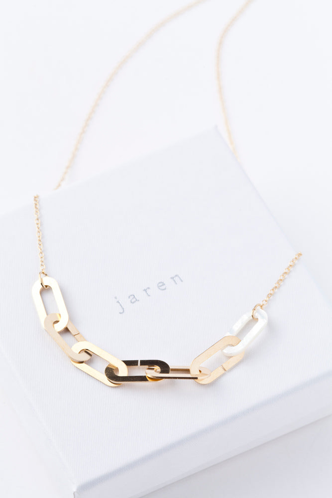 jaren shell chain necklace