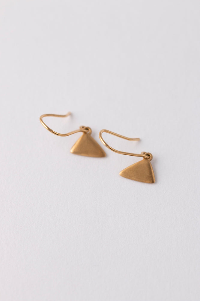 LANA ia lani FLAKES pierce Triangle earrings/K18