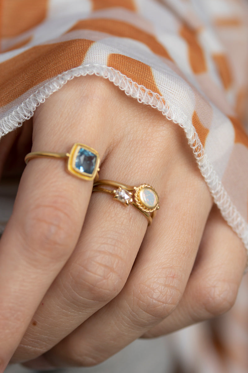 mau jewelry♡sparkles opal ring