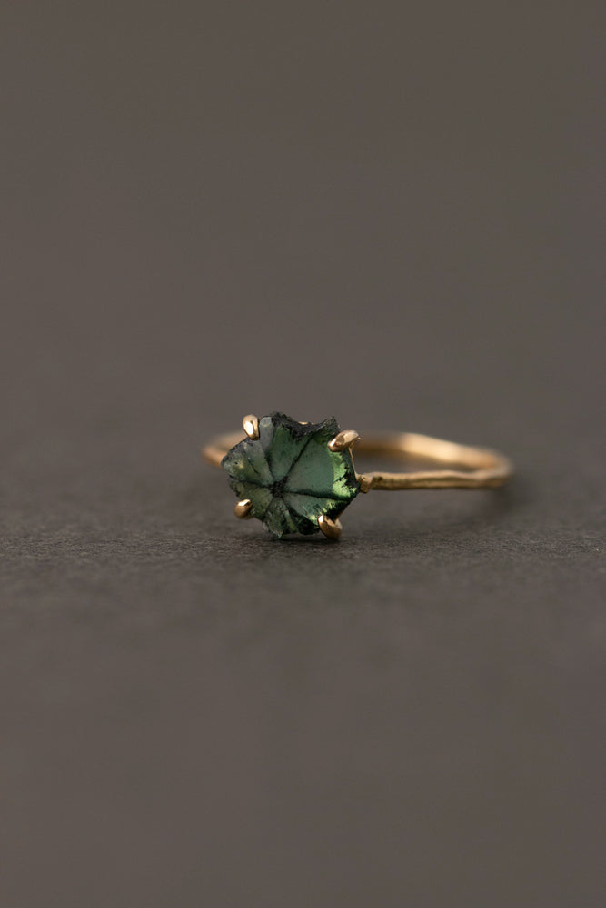 MONAKA jewelery Trapitche Emerald Prong Ring Trapitche Emerald Ring/K18