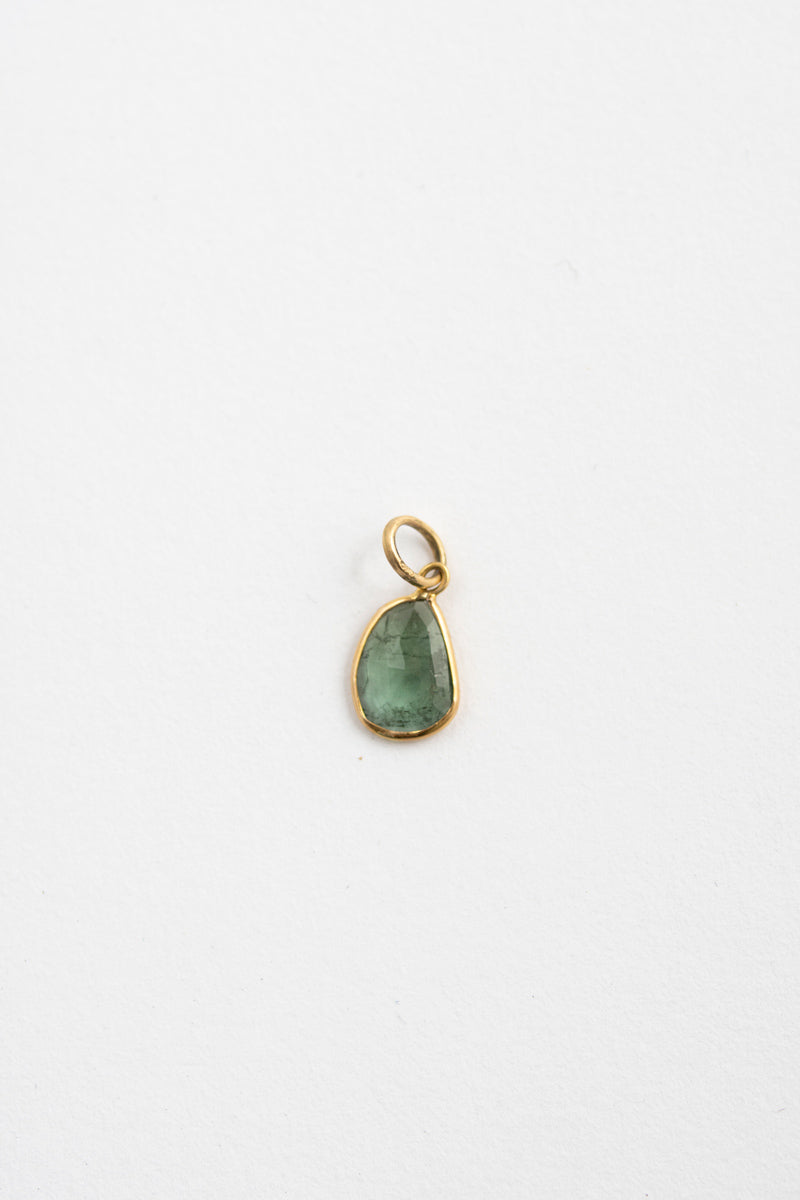 Perche? Green tourmaline pendant top /K18