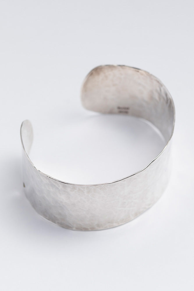 Perche? tsuchime silver bangle /Silver