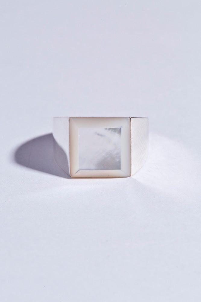 simmon SV & Shell Cut Signet Ring /Silver