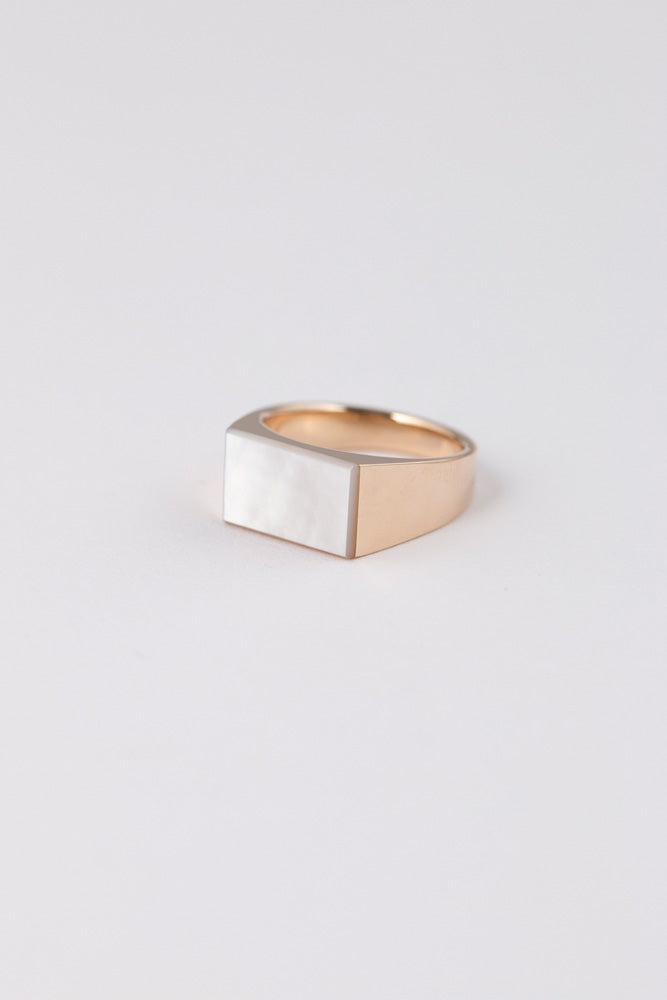 simmon 10K & RECTANGLE SHELL SIGNET RING /K10