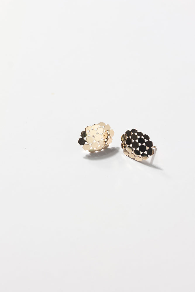 saia hexagonal openwork small stud pierce/K10