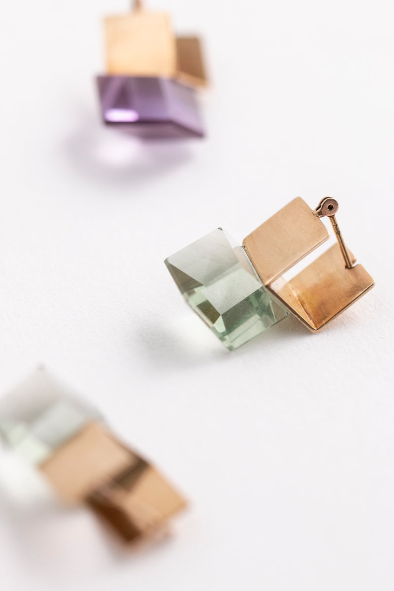 yull. CUBE green amethyst Pierce /K10